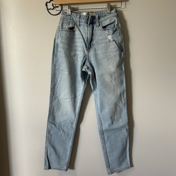 Hollister Mom Jeans - Picture 1 of 2